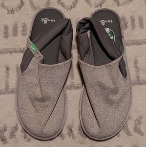 Sanuk Shoes